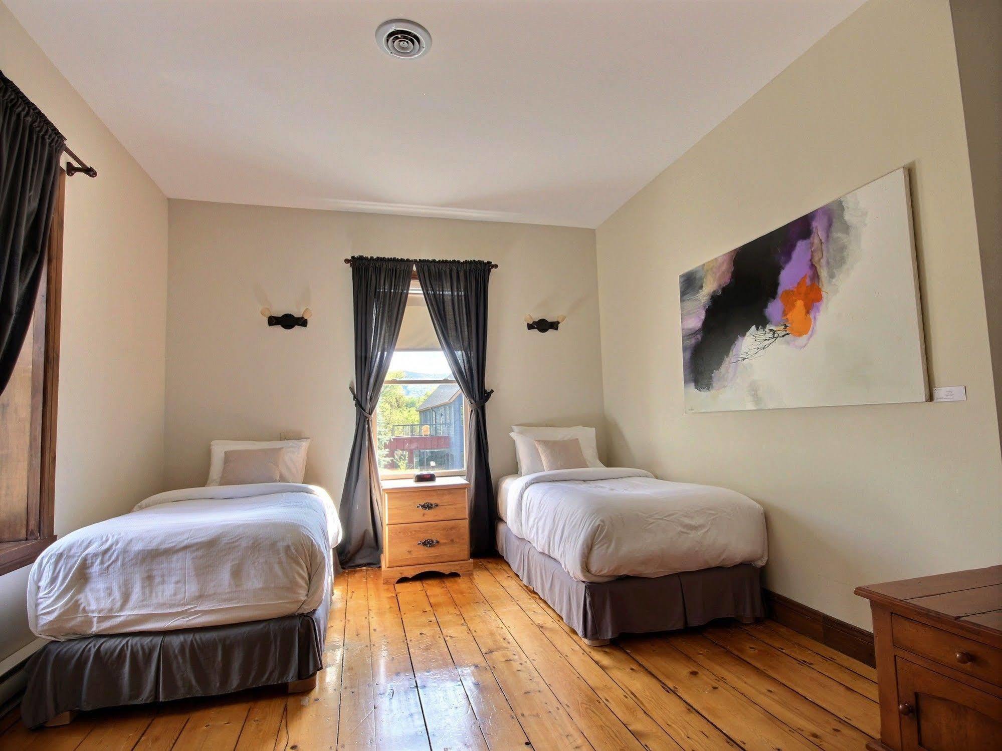 Nuits De St-georges Inn Bromont